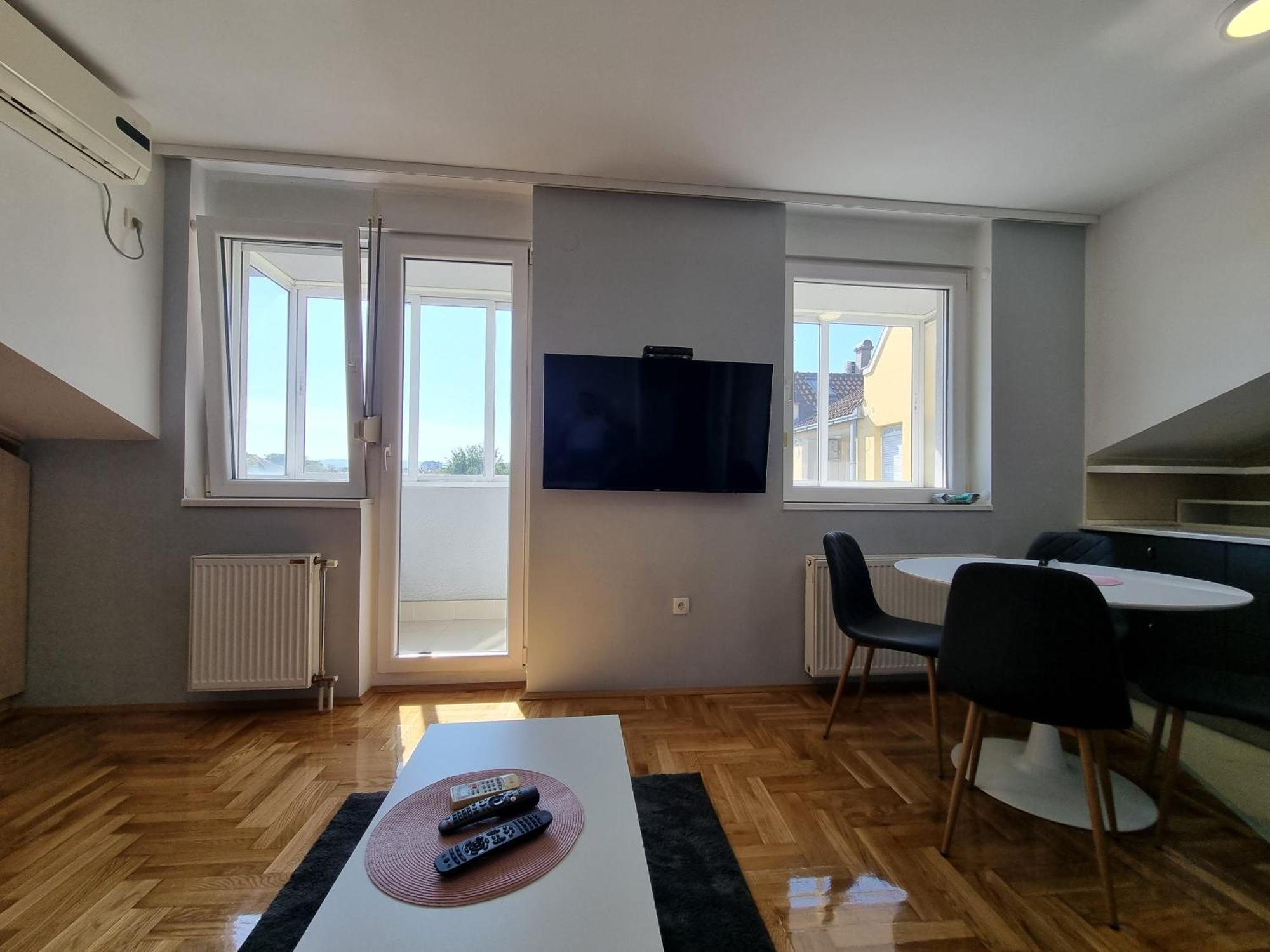 Likehome Life - Novi Sad Stevana Sremca Exterior foto